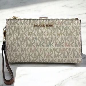 Michael Kors Large Jet Set Travel Double Zip Wallet Vanilla/Brown